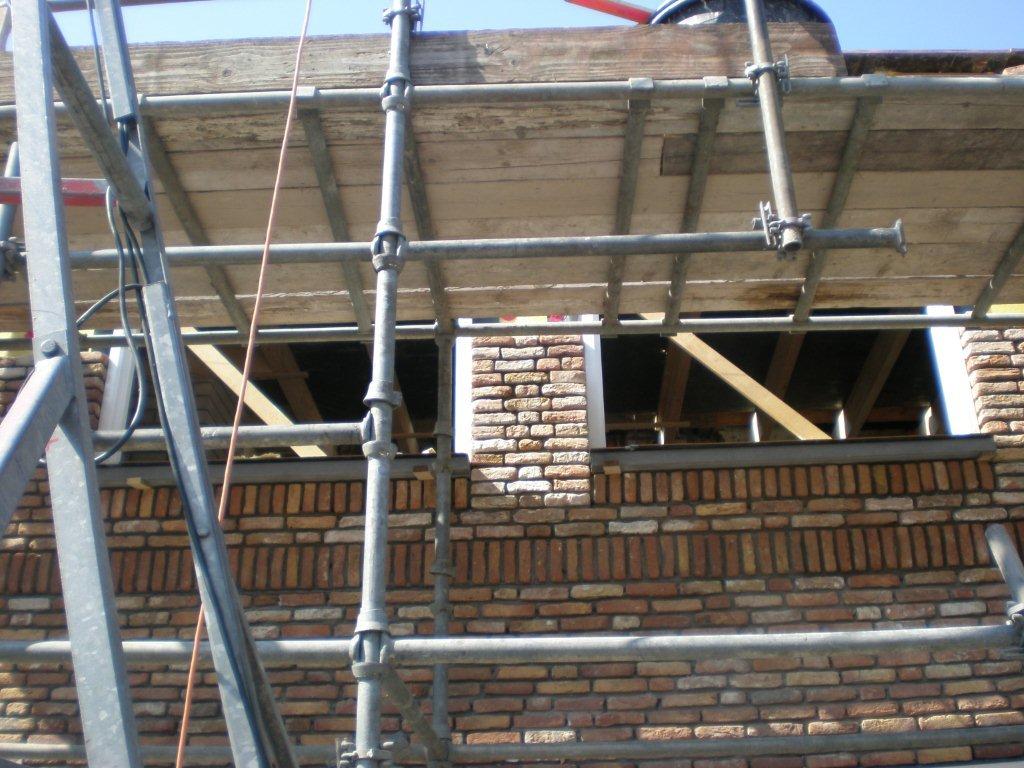Achtergevel, schoorsteen en dakwerk &ndash; foto 5
